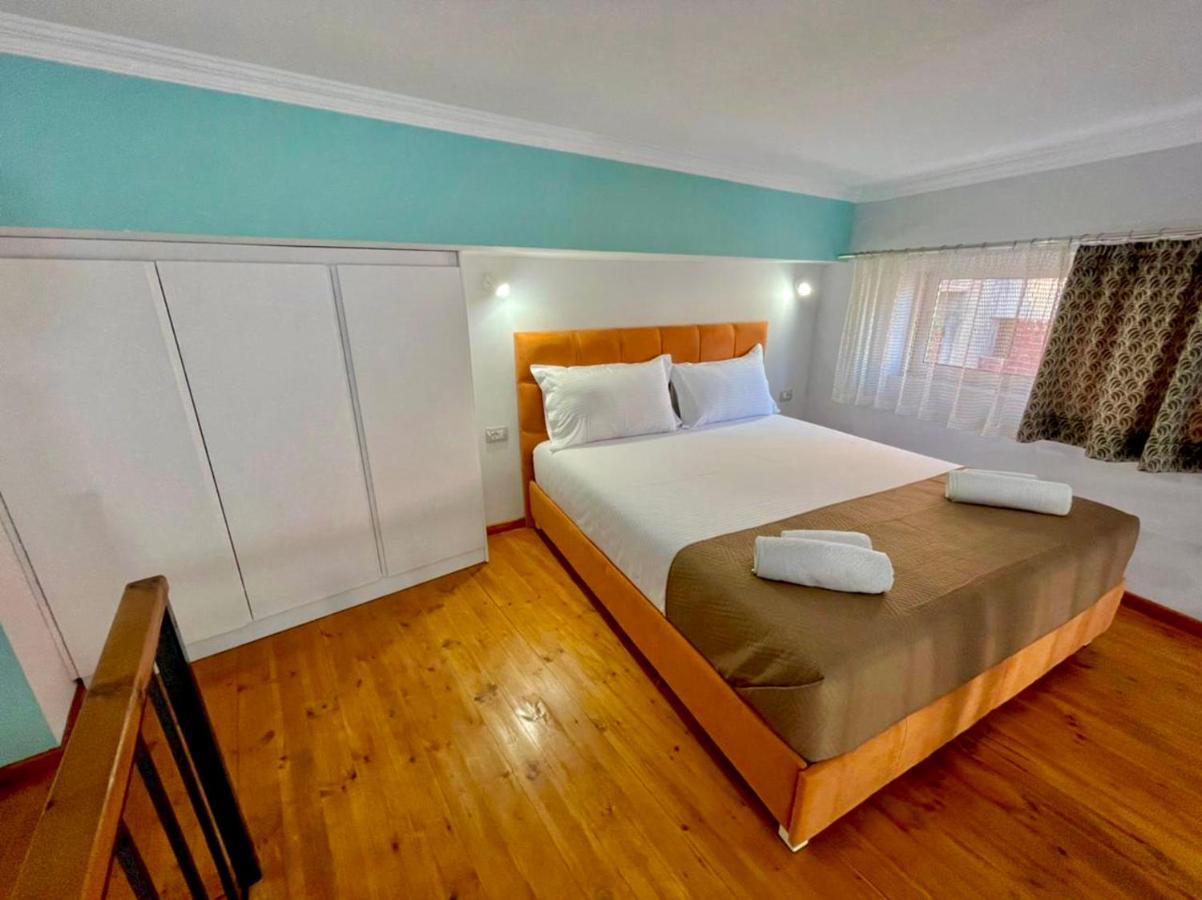 Crown Deluxe Apartments Sarande Luaran gambar