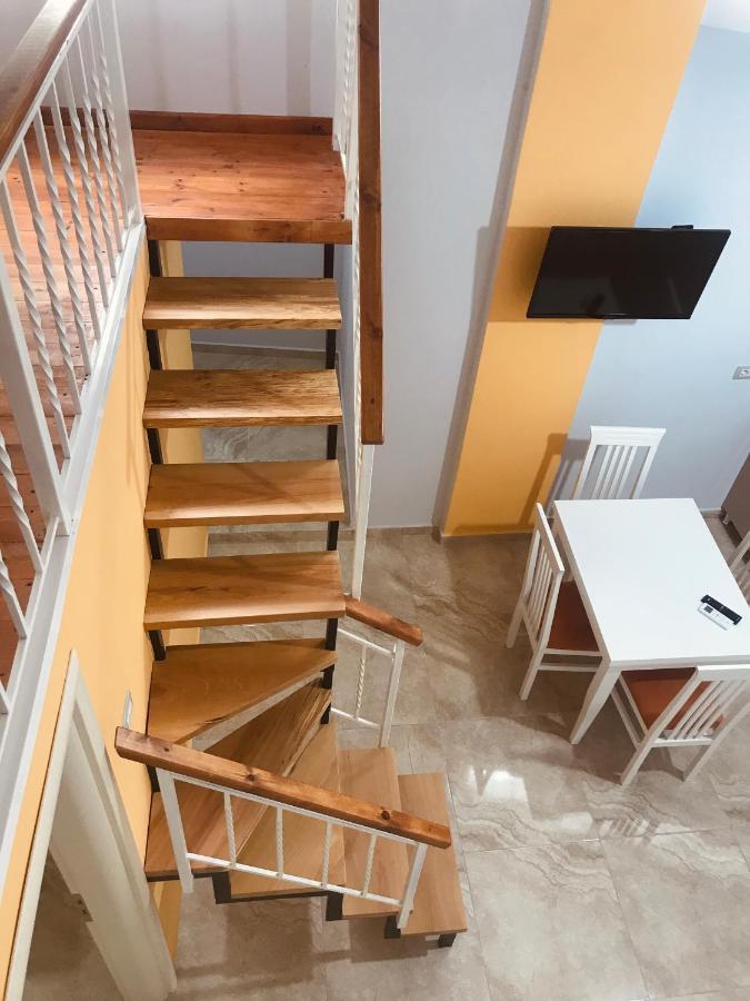 Crown Deluxe Apartments Sarande Luaran gambar