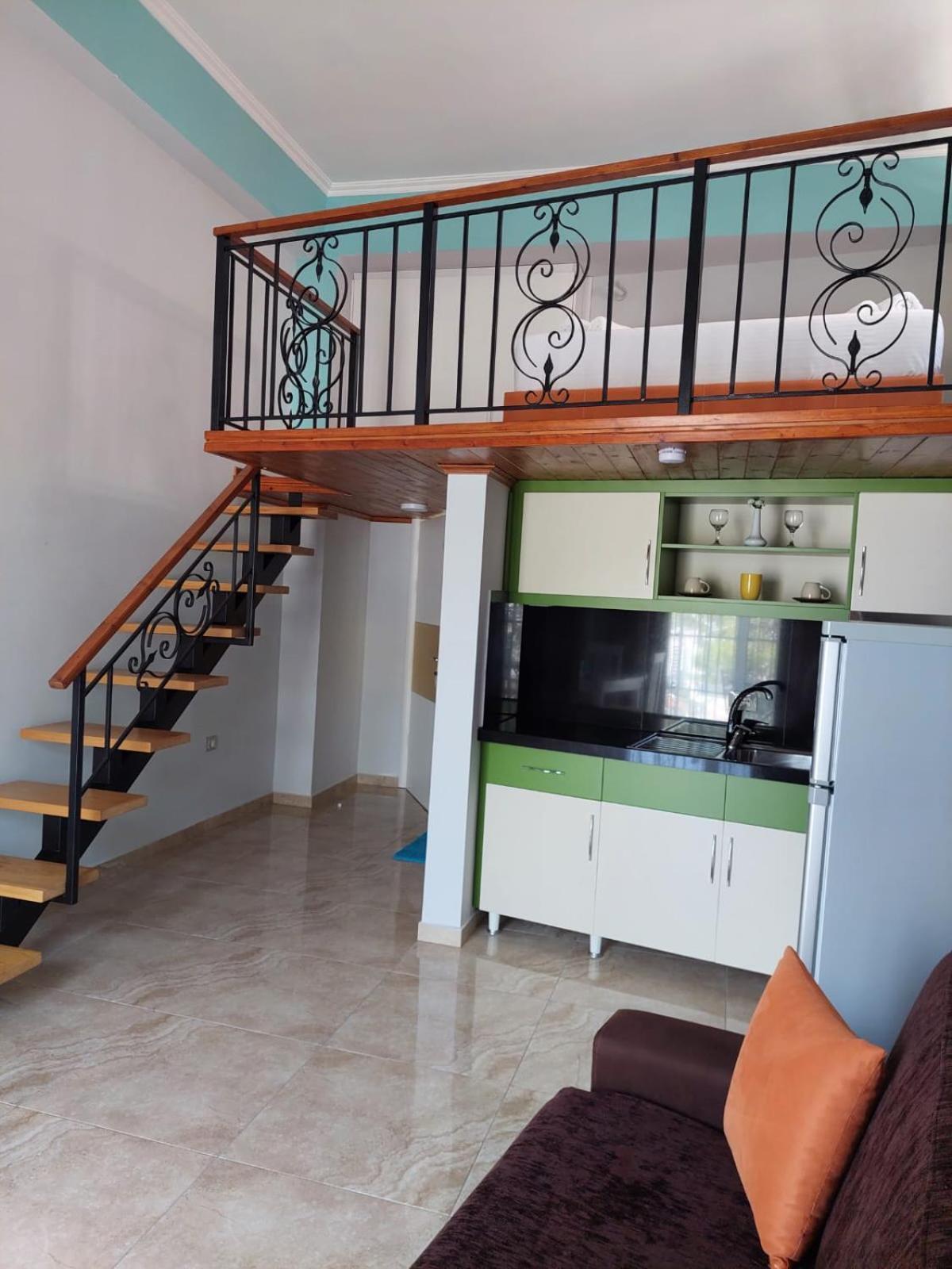 Crown Deluxe Apartments Sarande Luaran gambar