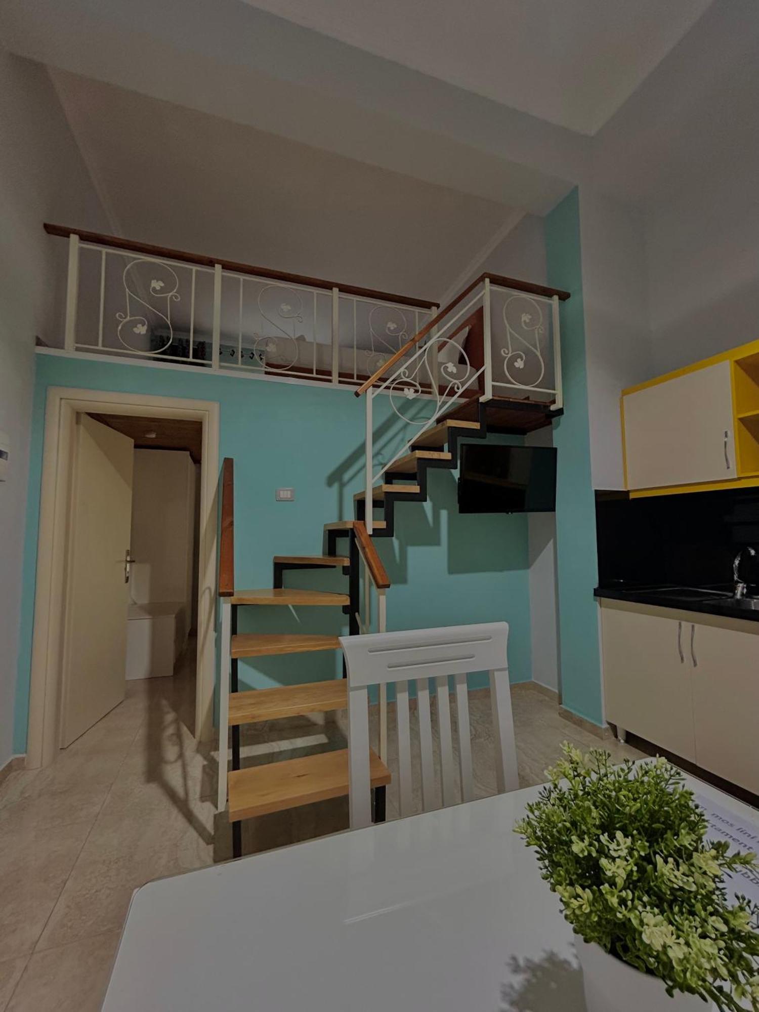 Crown Deluxe Apartments Sarande Luaran gambar