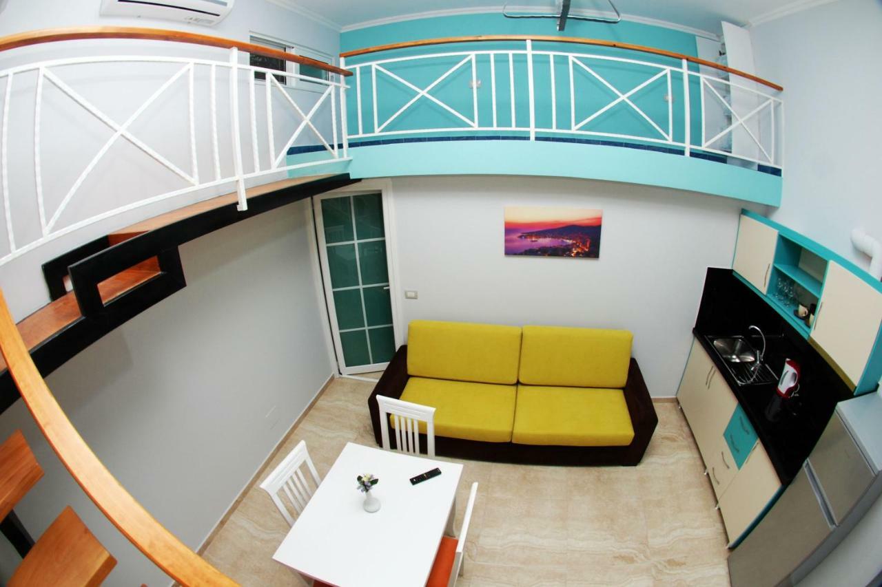 Crown Deluxe Apartments Sarande Luaran gambar
