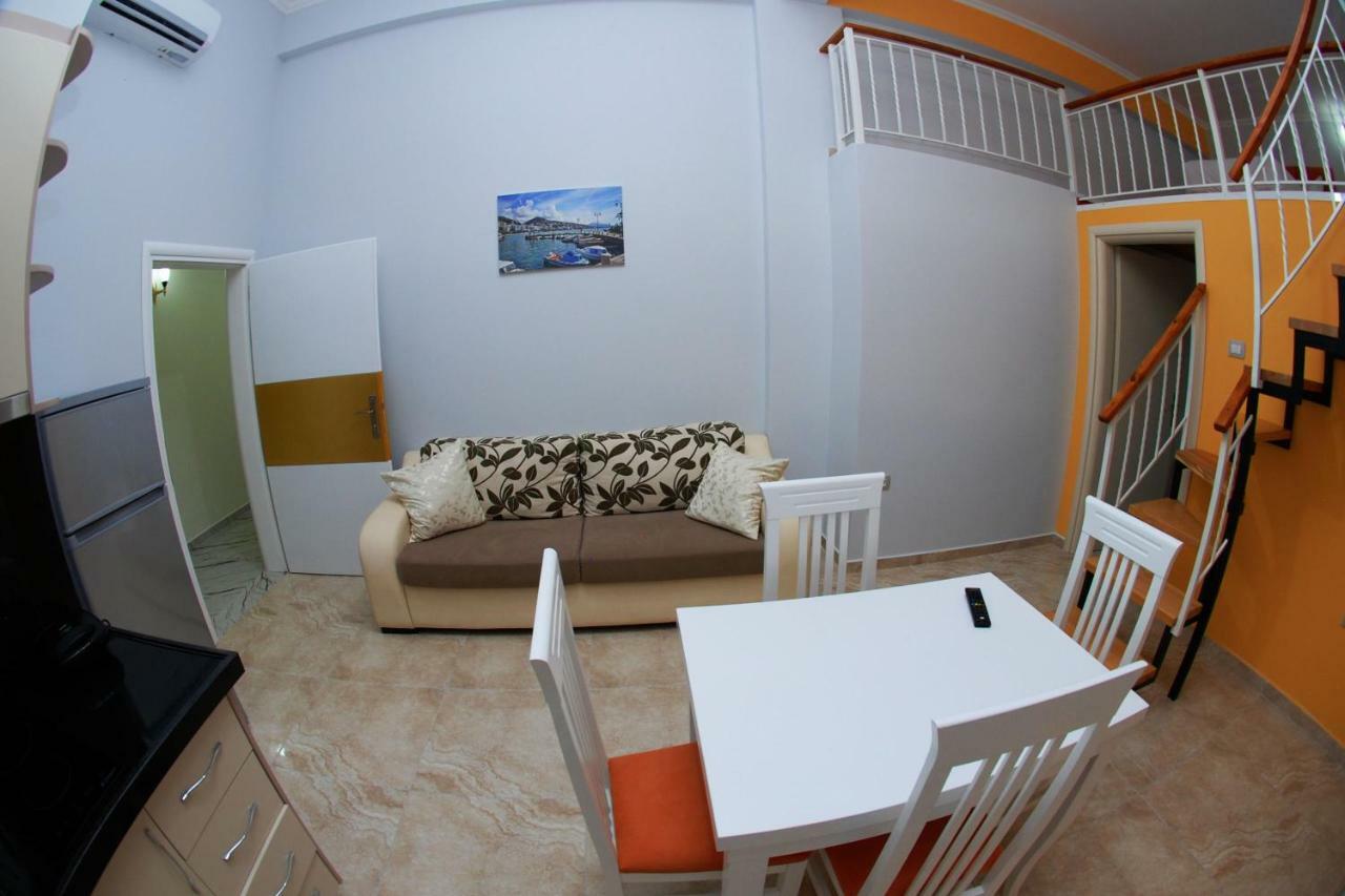 Crown Deluxe Apartments Sarande Luaran gambar
